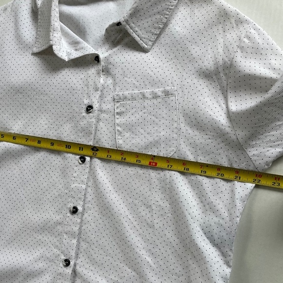 PERIPHERY Black Dotted Over White Sleeve Blouse High Low Hem Button Up Size 10 - Picture 7 of 9
